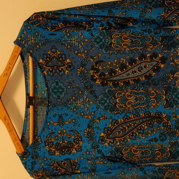 Ann Taylor Women's Size M Geometric Pattern Career Wear Popover Top - Picture 2 of 9